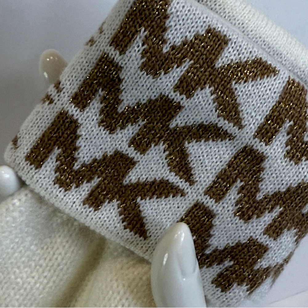 🆕 Michael Kors Gold Logo Knit Hat, Scarf & Gloves Set ✨✨New Without Tags - Picture 6 of 11